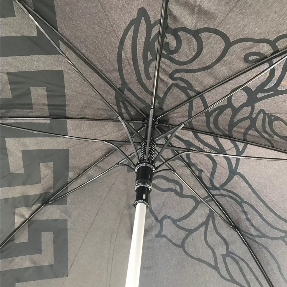 Versace umbrellas - Picture 4 of 5